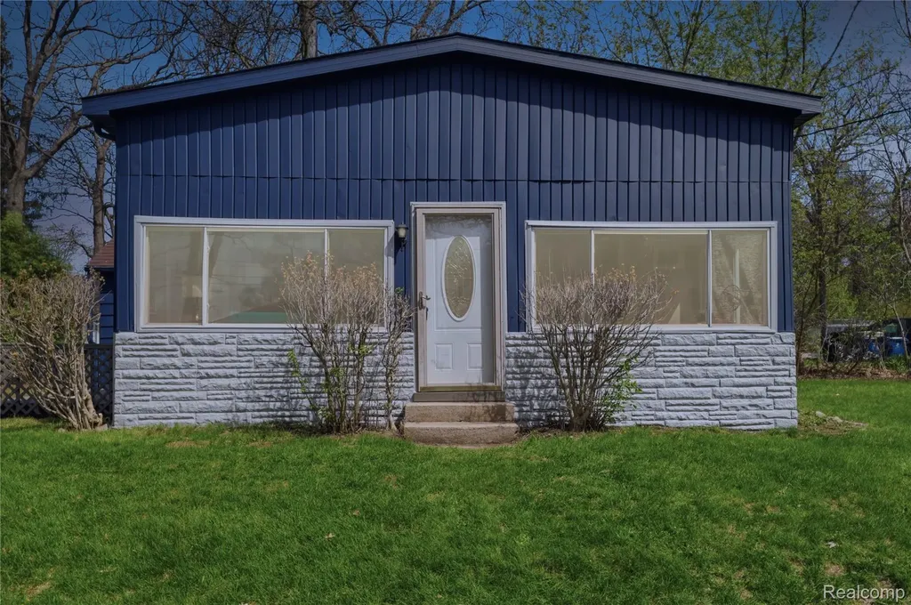 4168 Minnetonka Drive Fenton Charter Township MI 48451