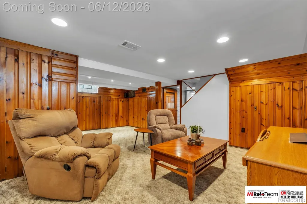 19525 Dalby Redford Charter Township MI 48240