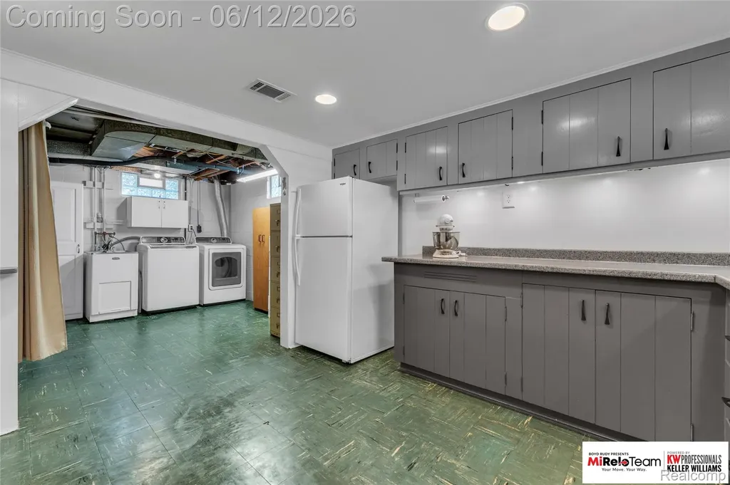 19525 Dalby Redford Charter Township MI 48240