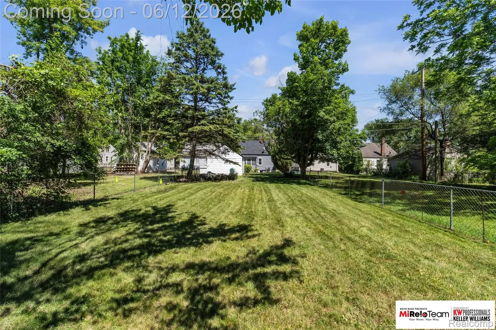 19525 Dalby Redford Charter Township MI 48240