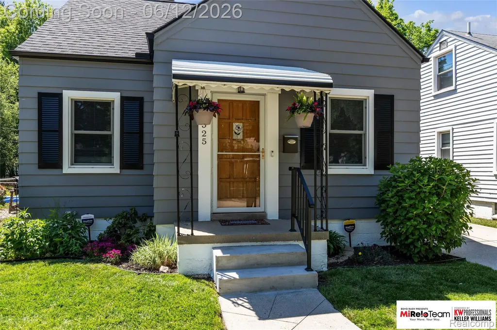 19525 Dalby Redford Charter Township MI 48240