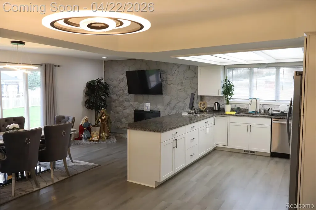 11114 Greendale Drive Sterling Heights City MI 48312