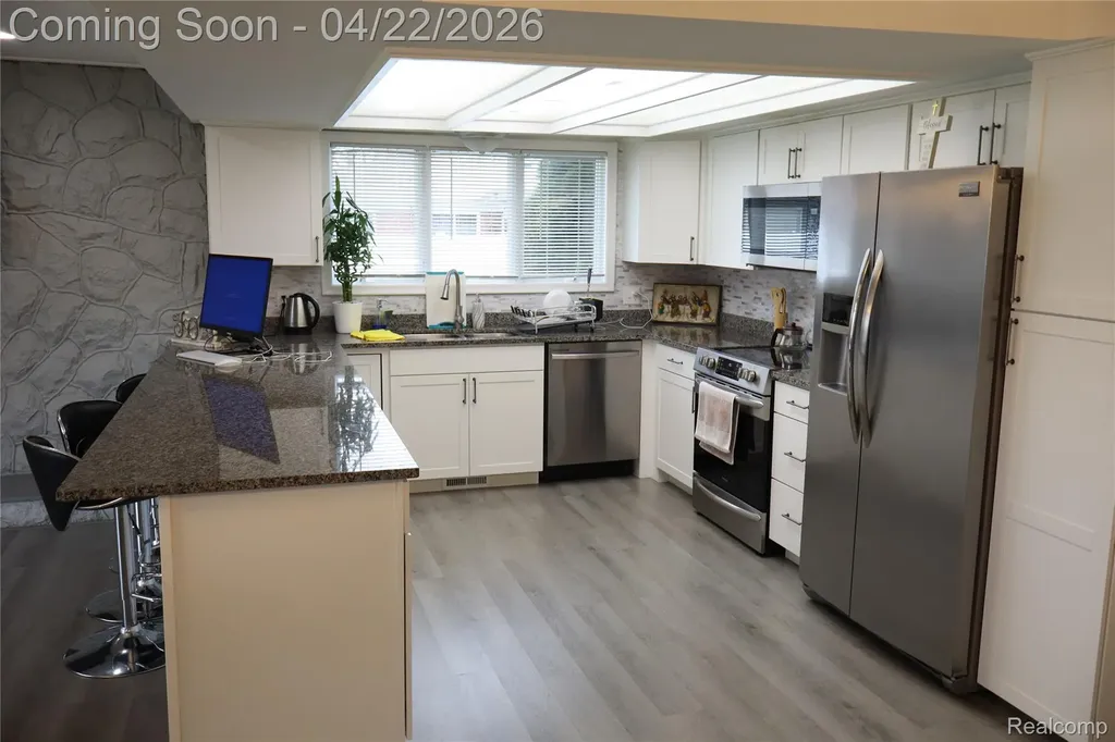 11114 Greendale Drive Sterling Heights City MI 48312