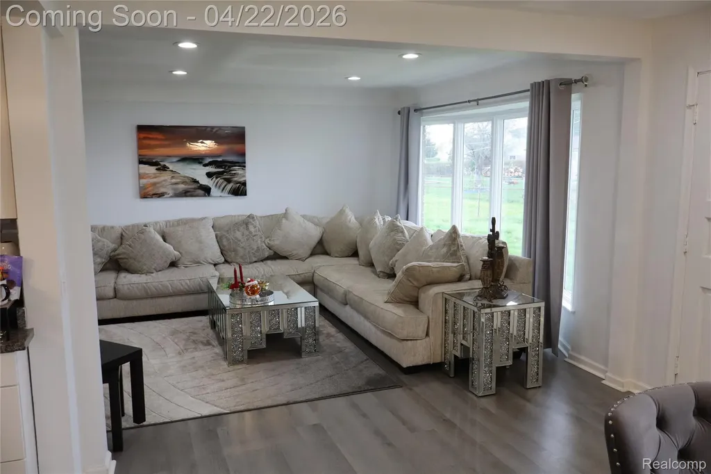 11114 Greendale Drive Sterling Heights City MI 48312