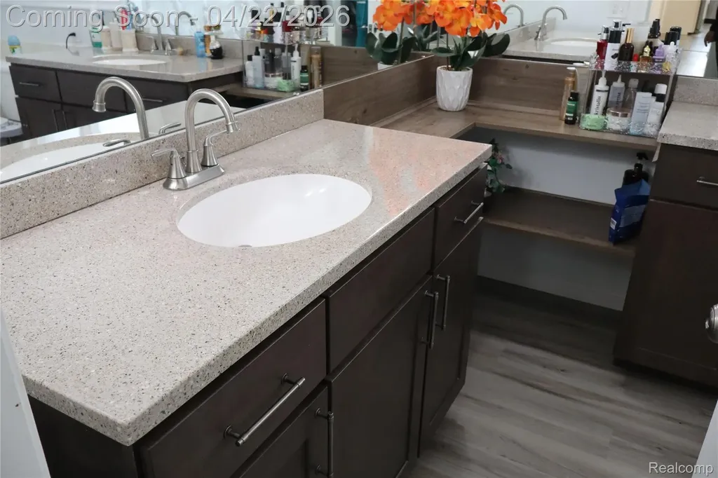 11114 Greendale Drive Sterling Heights City MI 48312