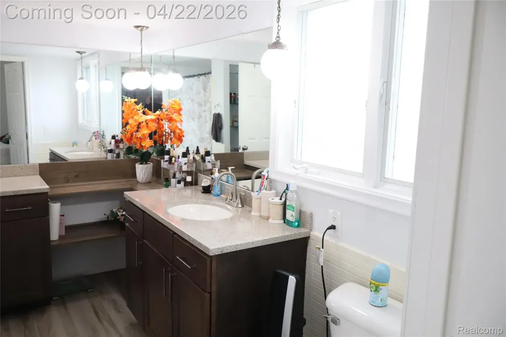 11114 Greendale Drive Sterling Heights City MI 48312