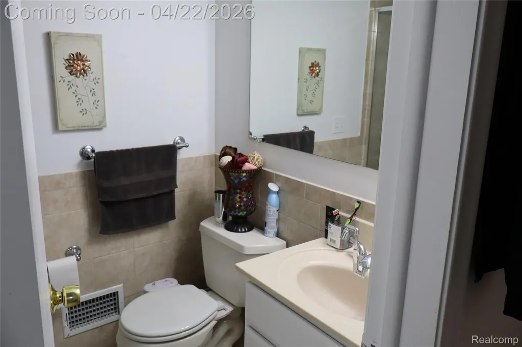 11114 Greendale Drive Sterling Heights City MI 48312