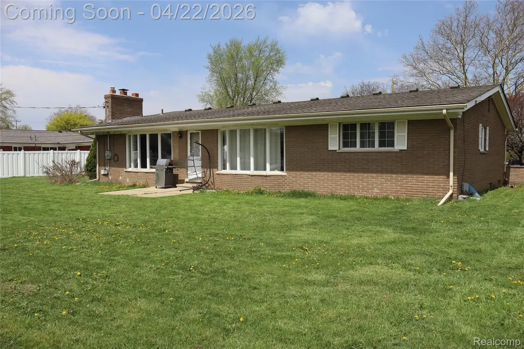 11114 Greendale Drive Sterling Heights City MI 48312