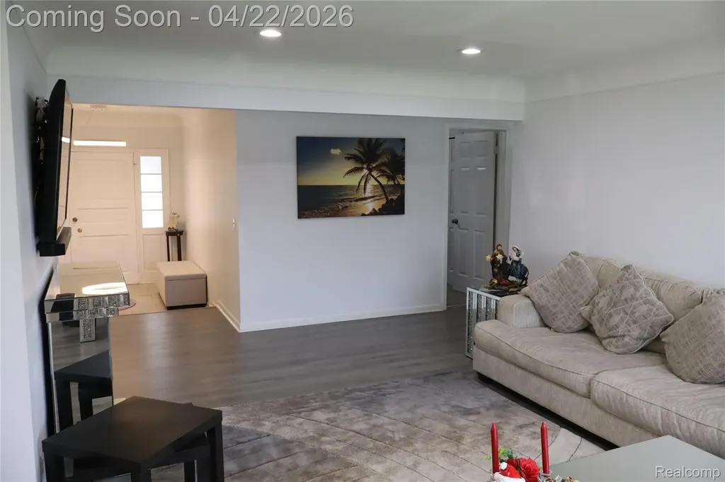 11114 Greendale Drive Sterling Heights City MI 48312
