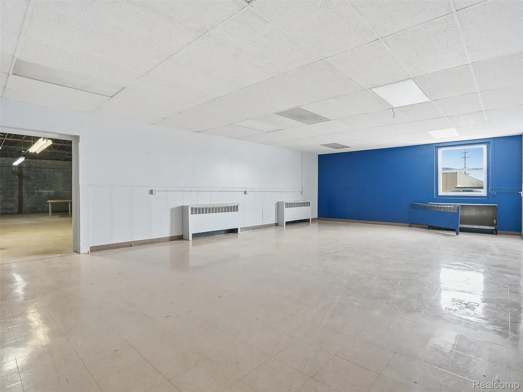 5640 Williams Lake Road Waterford Charter Township MI 48329