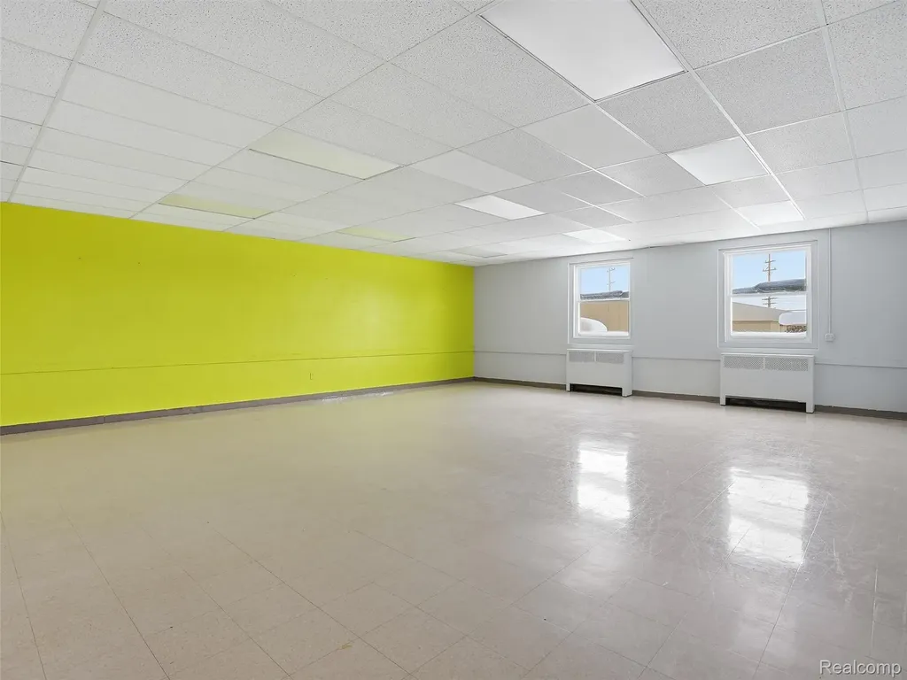 5640 Williams Lake Road Waterford Charter Township MI 48329