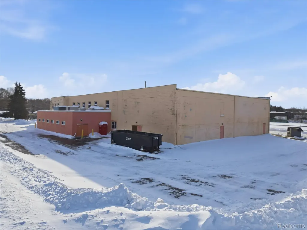 5640 Williams Lake Road Waterford Charter Township MI 48329