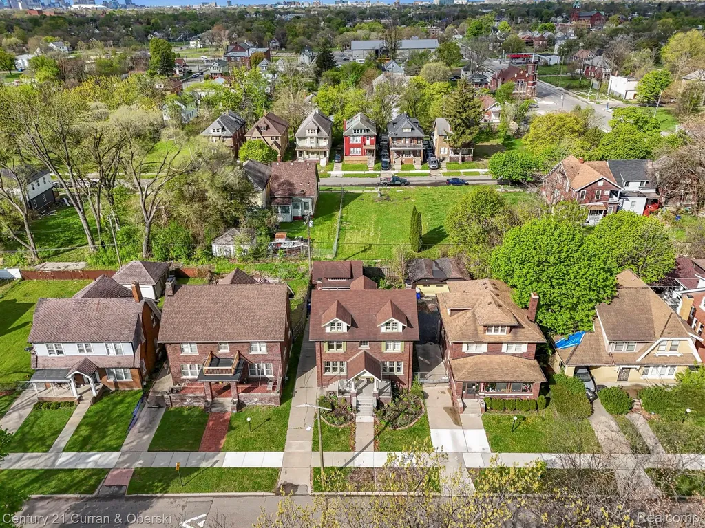 4815 Iroquois Street Detroit City MI 48214