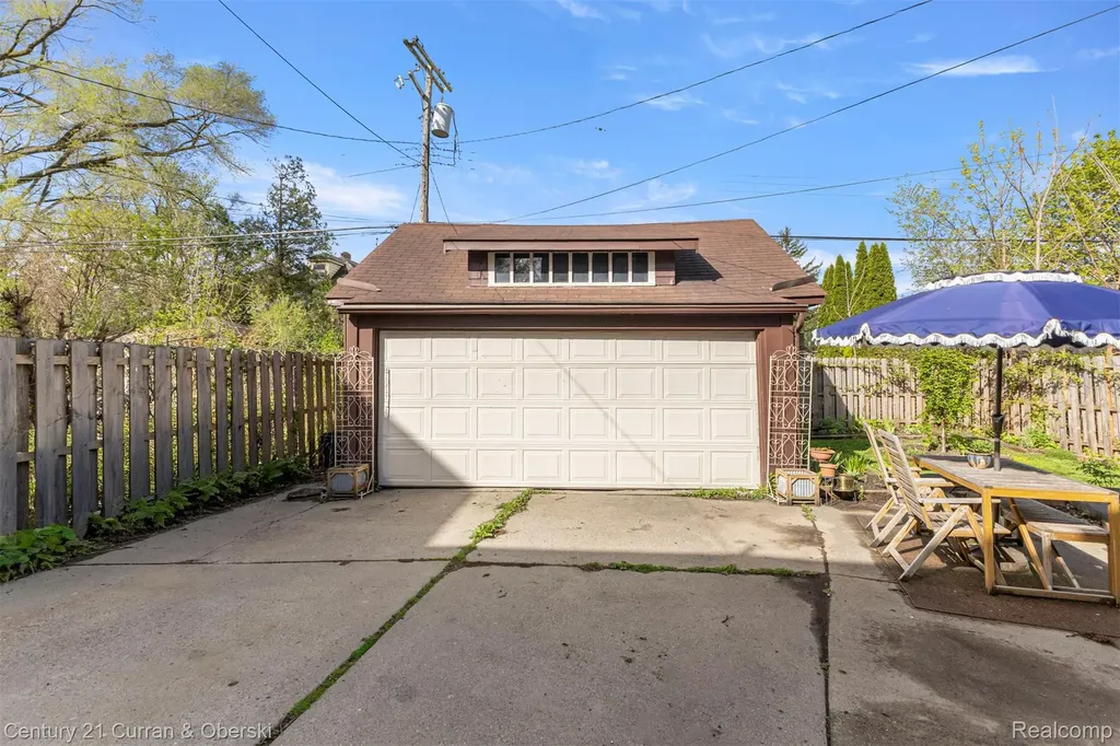 4815 Iroquois Street Detroit City MI 48214