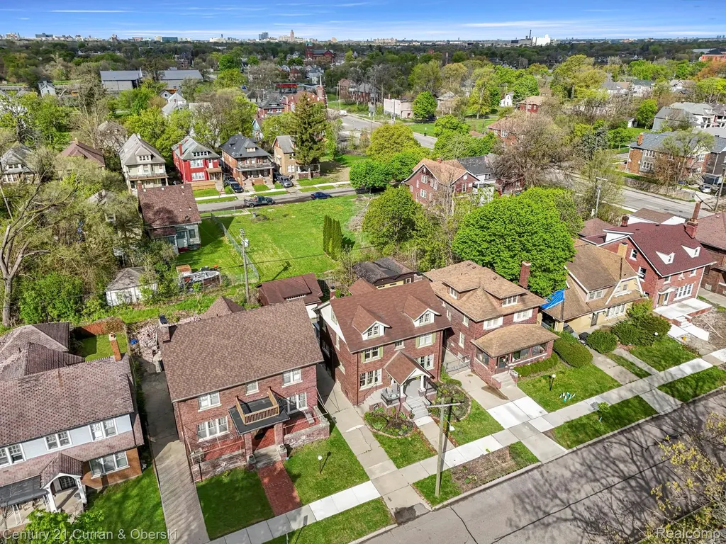 4815 Iroquois Street Detroit City MI 48214