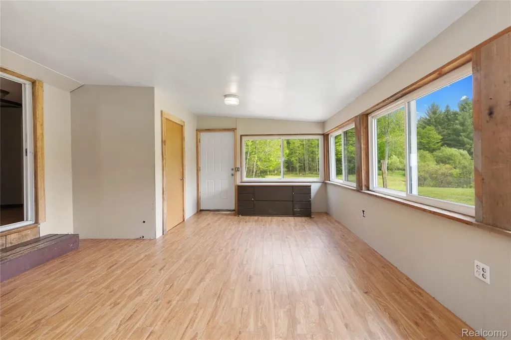 5960 N Trail SE Orange Township MI 49646