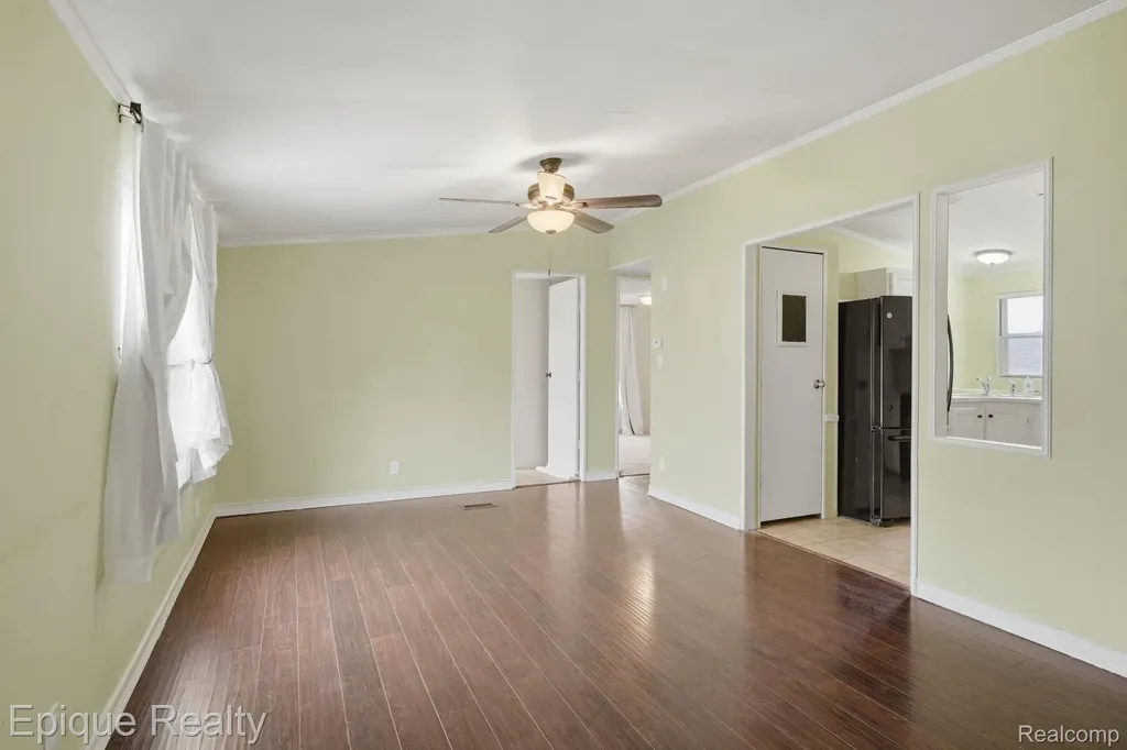 135 Hunters Rill Drive Lapeer City MI 48446