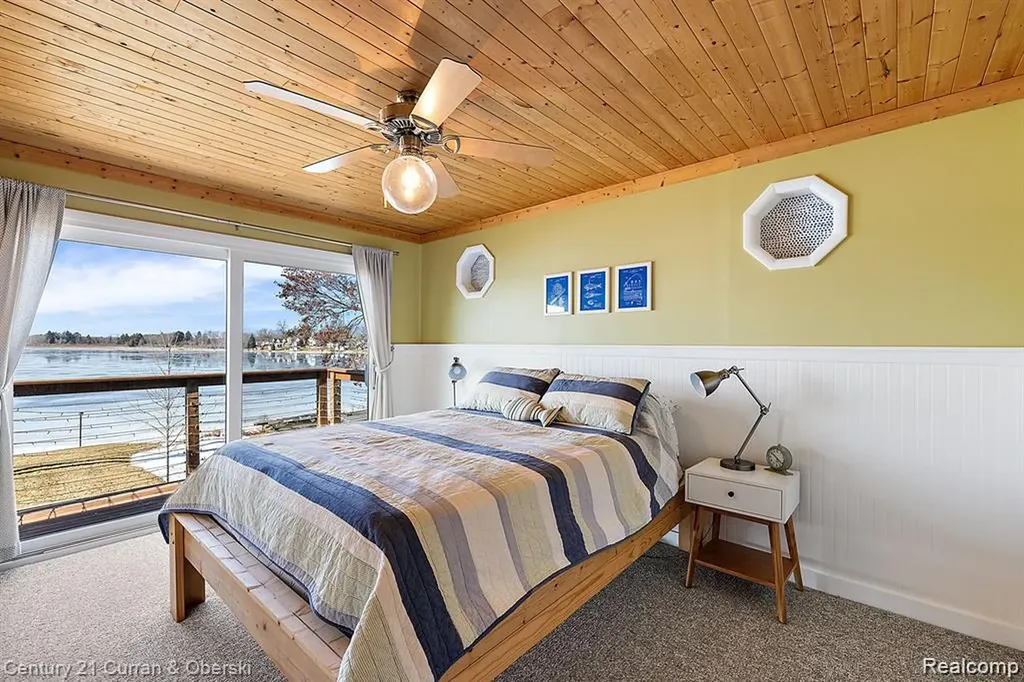 222 Ackerson Lake Drive Jackson City MI 49201
