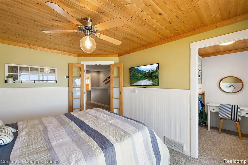222 Ackerson Lake Drive Jackson City MI 49201