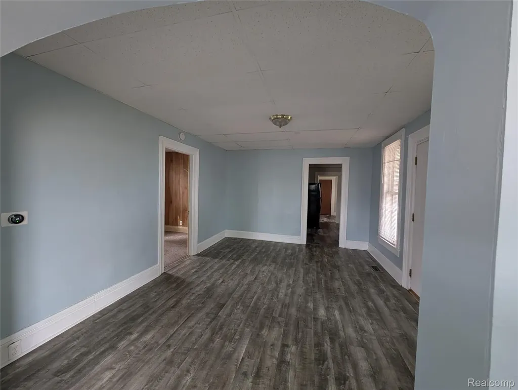 220 W Park Street Lapeer City MI 48446