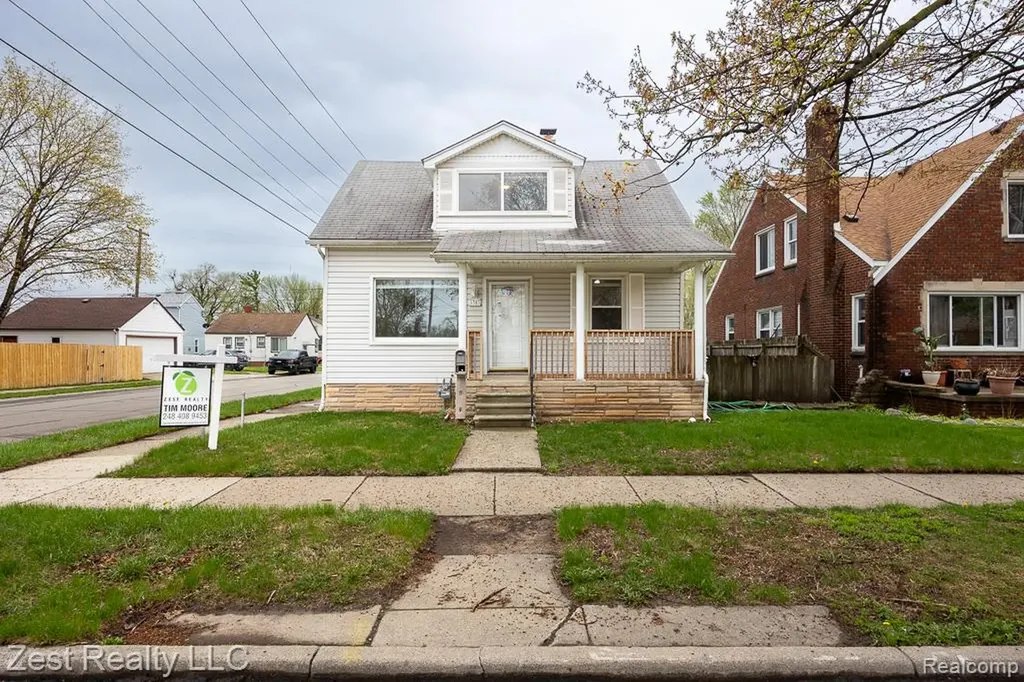 1353 Pagel Avenue Lincoln Park City MI 48146