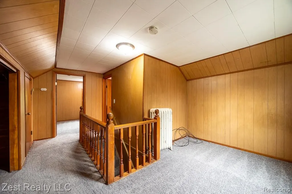 1353 Pagel Avenue Lincoln Park City MI 48146