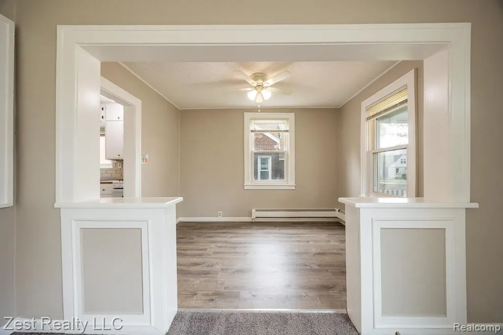 1353 Pagel Avenue Lincoln Park City MI 48146