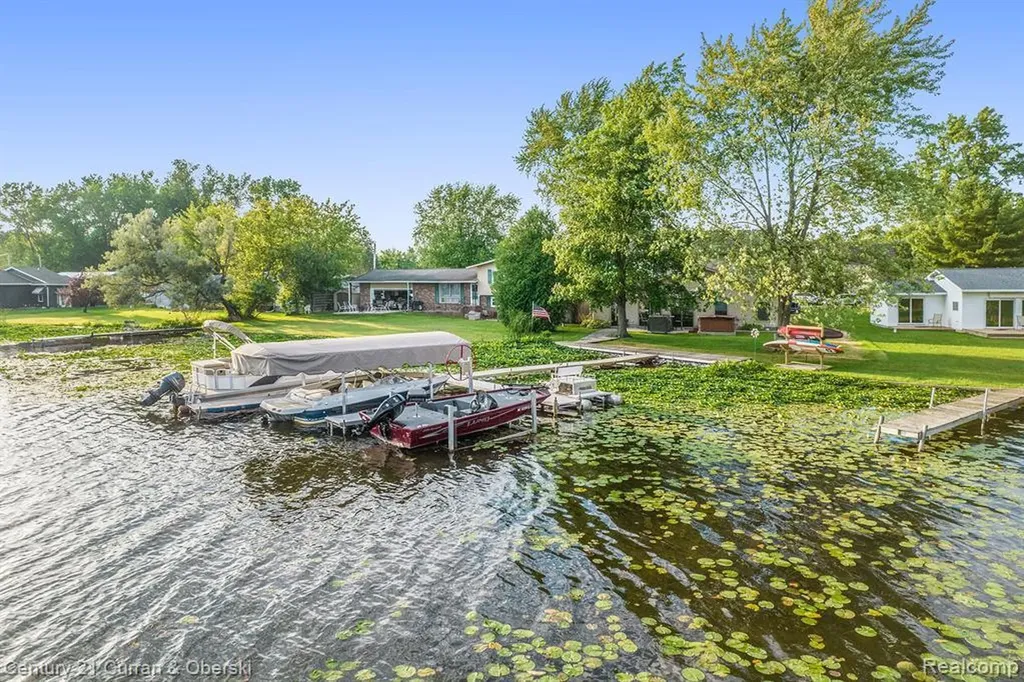 504 Olcott Lake Drive Napoleon Township MI 49201