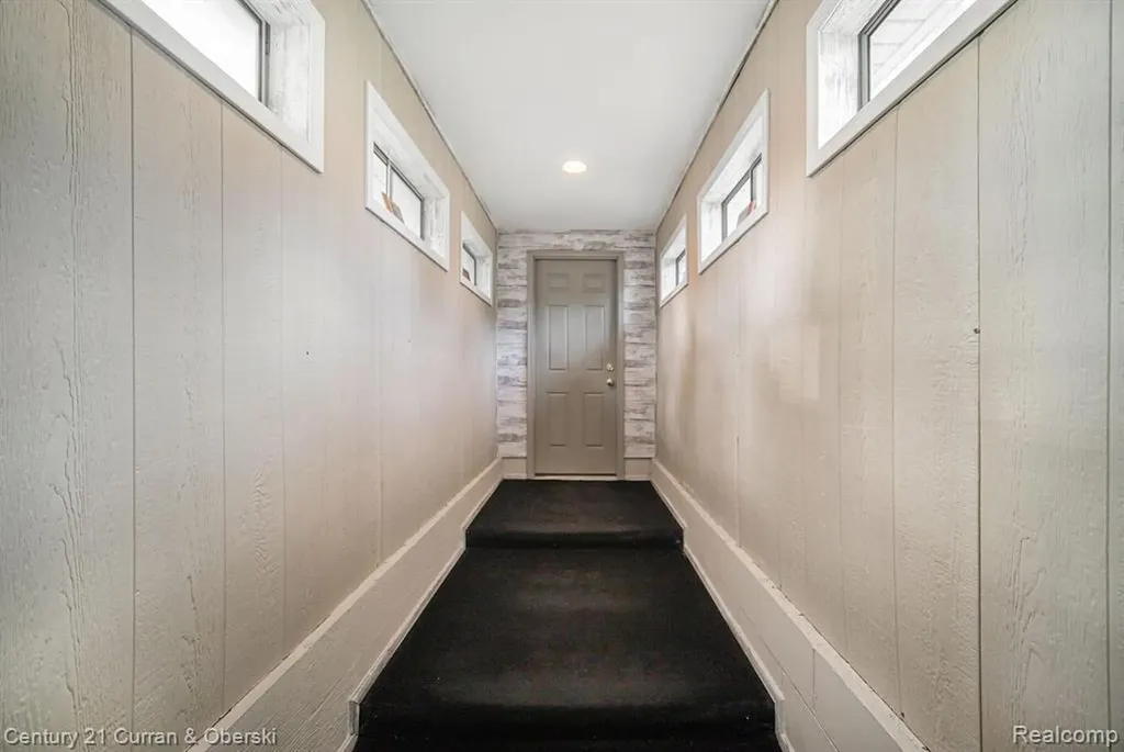504 Olcott Lake Drive Napoleon Township MI 49201
