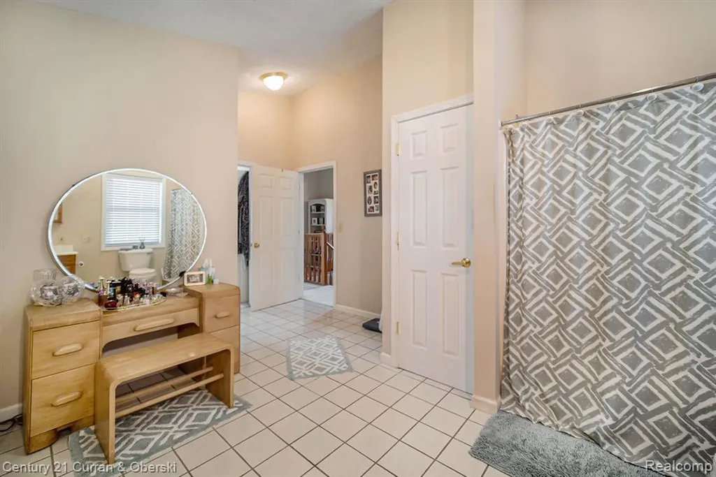 504 Olcott Lake Drive Napoleon Township MI 49201