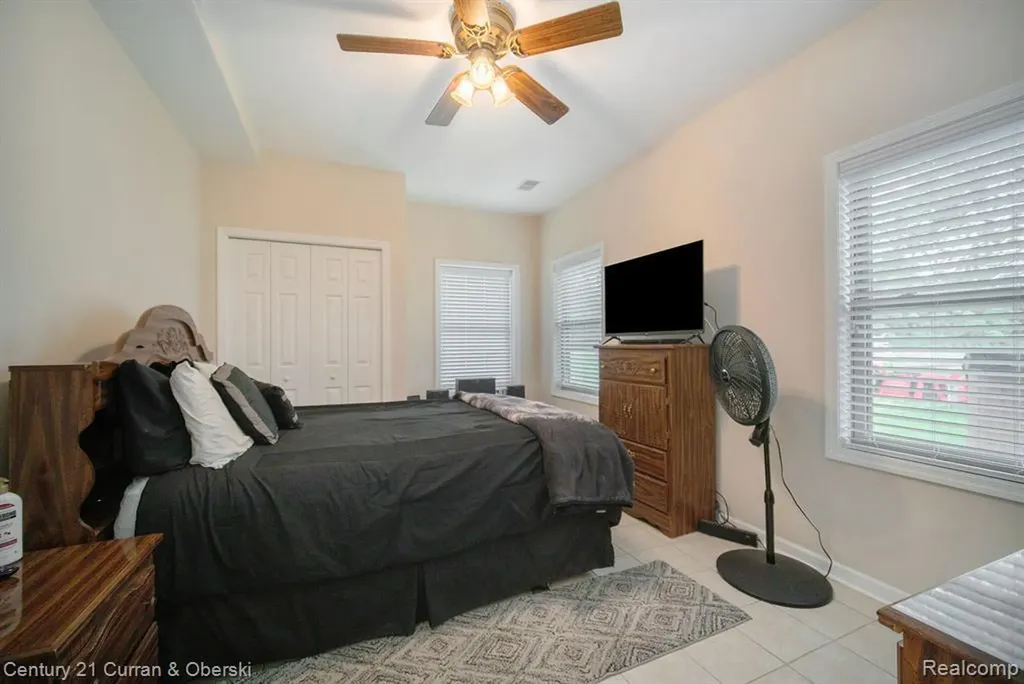504 Olcott Lake Drive Napoleon Township MI 49201