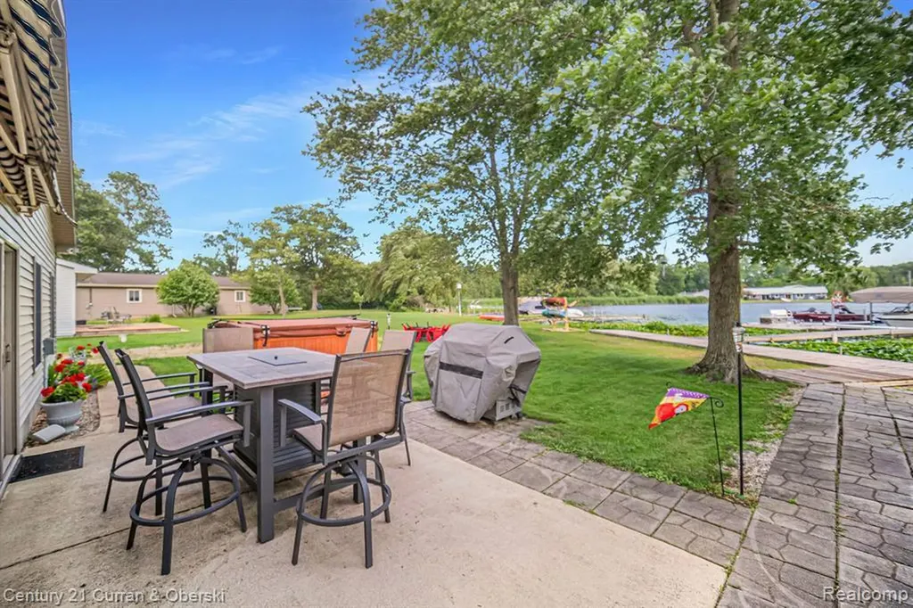 504 Olcott Lake Drive Napoleon Township MI 49201