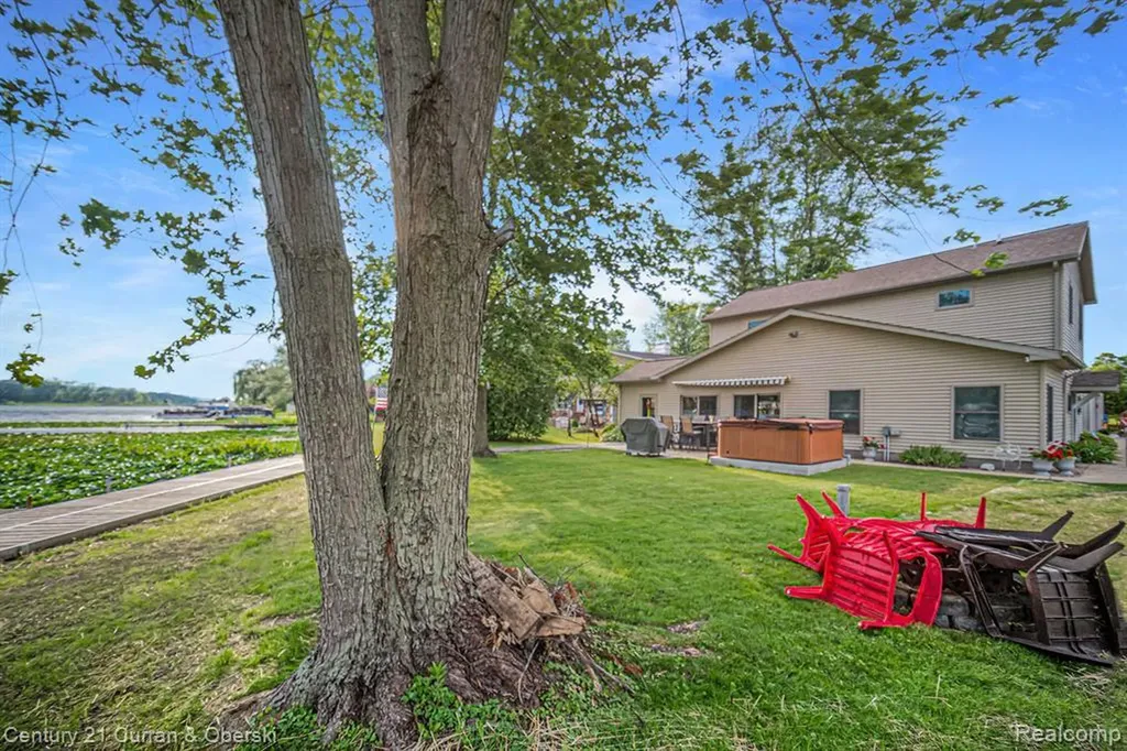 504 Olcott Lake Drive Napoleon Township MI 49201