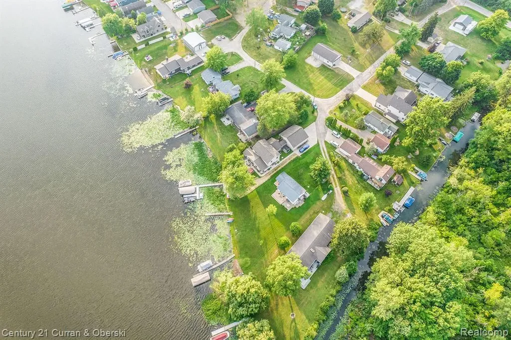 504 Olcott Lake Drive Napoleon Township MI 49201
