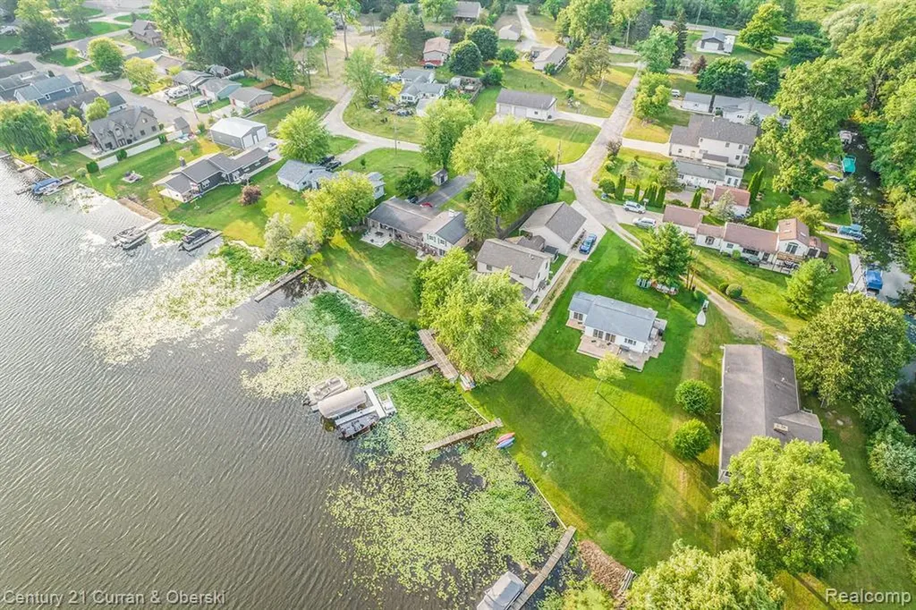 504 Olcott Lake Drive Napoleon Township MI 49201