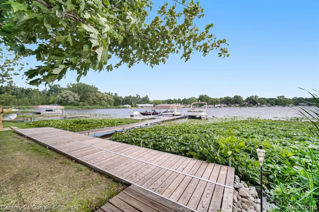504 Olcott Lake Drive Napoleon Township MI 49201