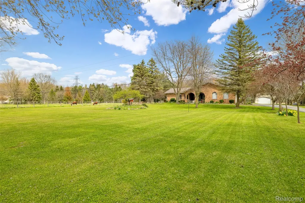 4425 Bethuy Road Casco Township MI 48064