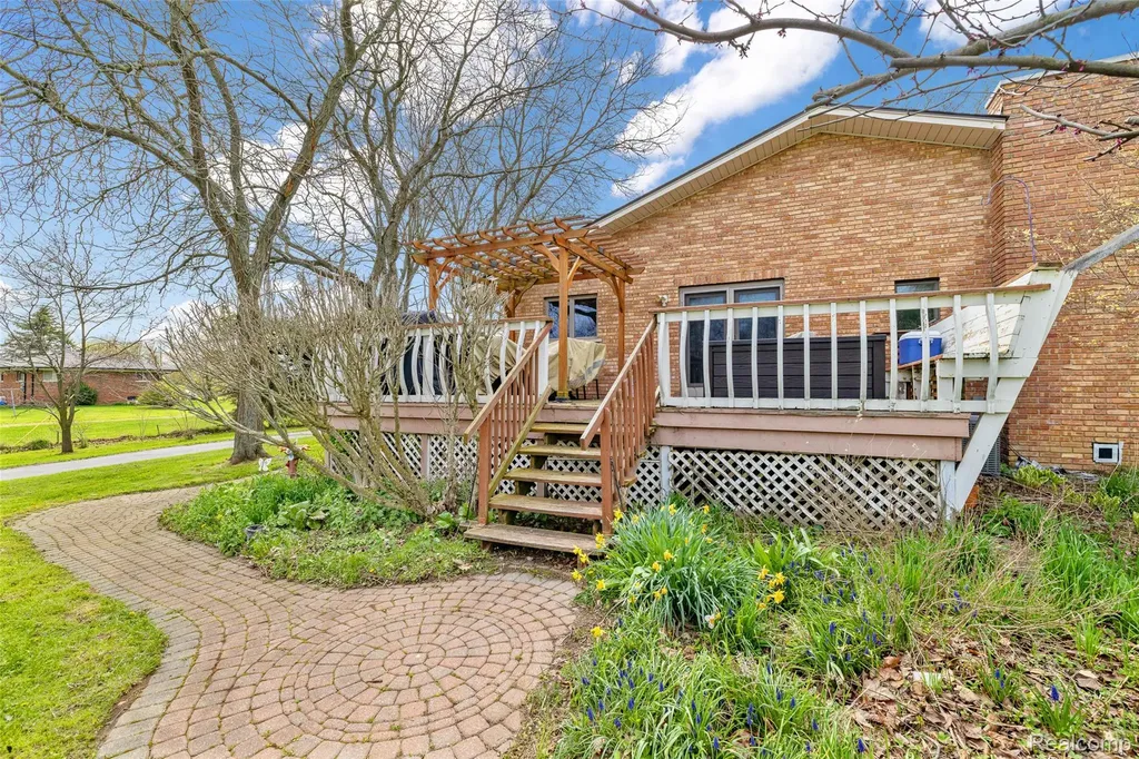4425 Bethuy Road Casco Township MI 48064