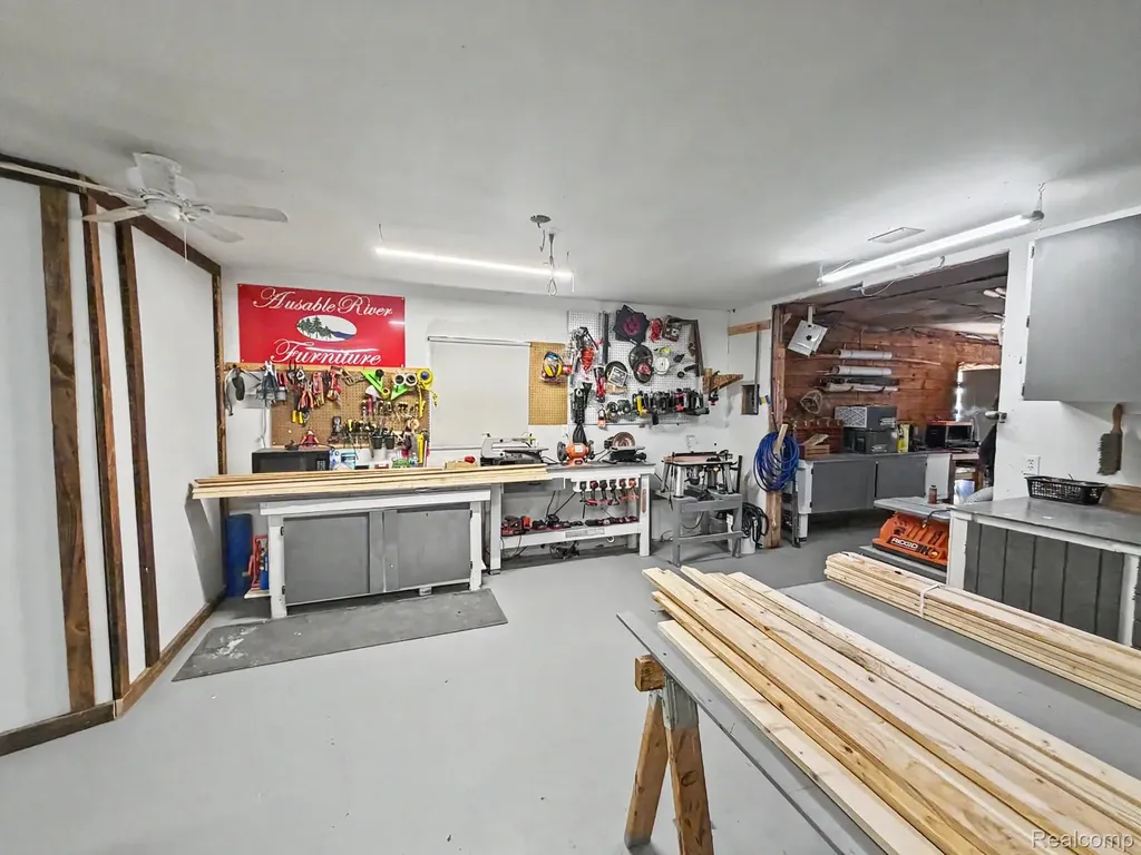 202 E 9th Street Mentor Township MI 48647