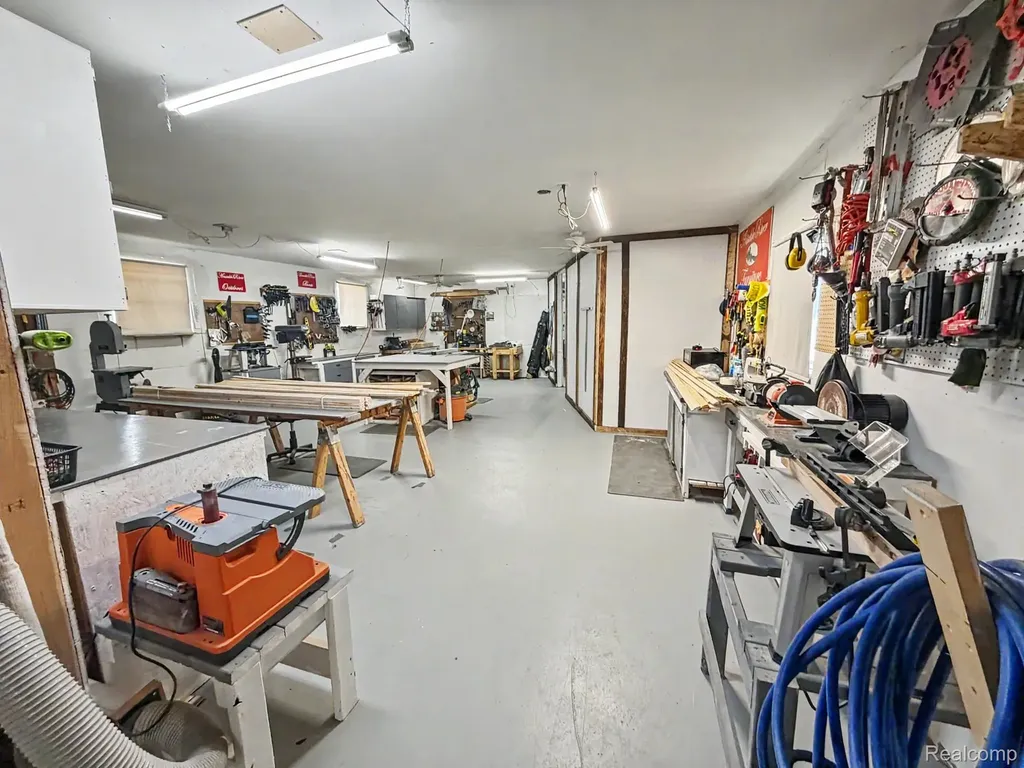 202 E 9th Street Mentor Township MI 48647
