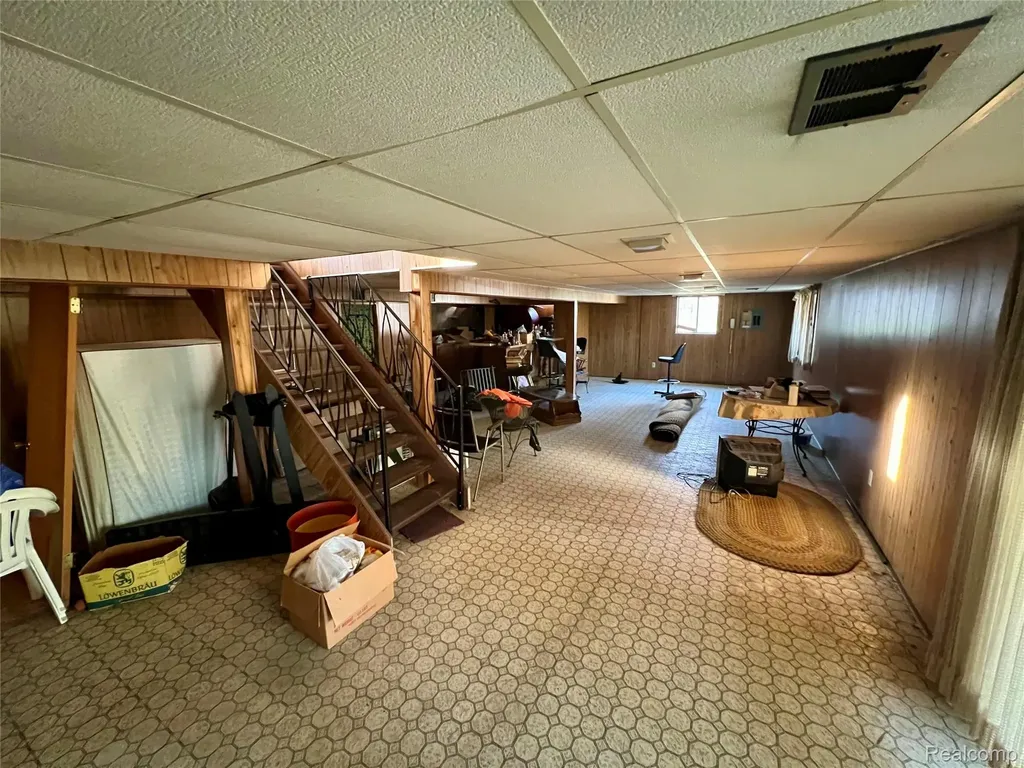 37115 Pocahontas Drive Clinton Charter Township MI 48036