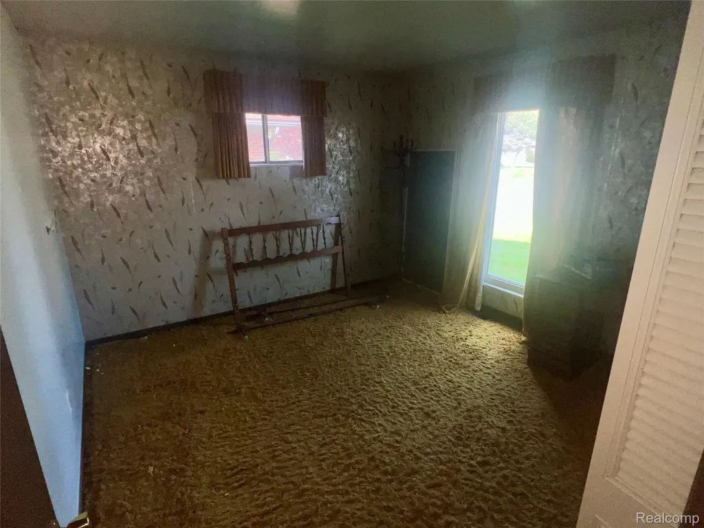 37115 Pocahontas Drive Clinton Charter Township MI 48036