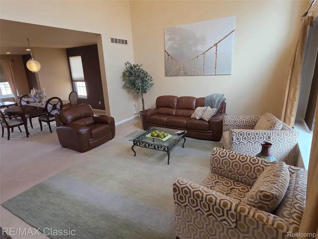 14215 Red Oak Drive Van Buren Charter Township MI 48111