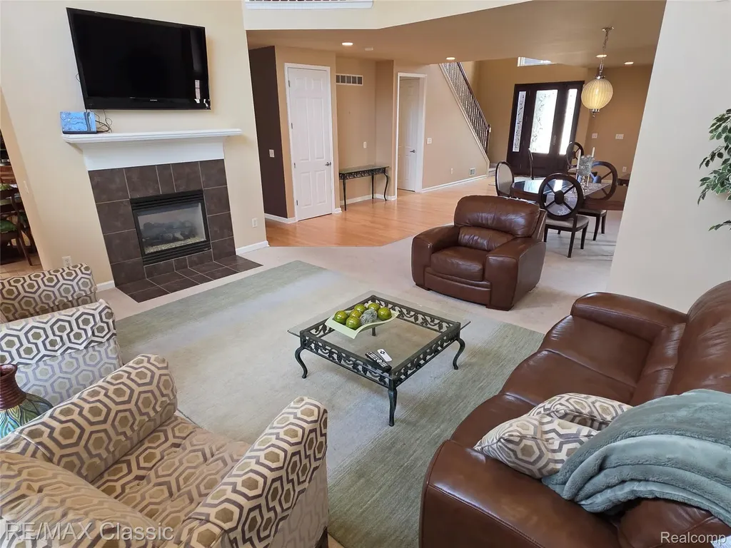 14215 Red Oak Drive Van Buren Charter Township MI 48111
