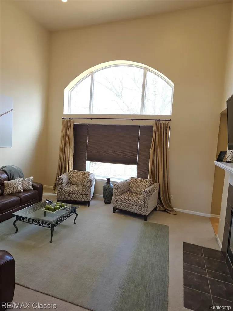 14215 Red Oak Drive Van Buren Charter Township MI 48111