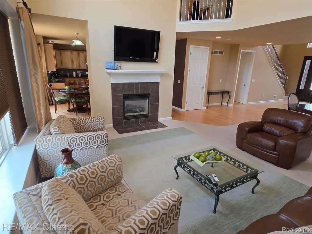 14215 Red Oak Drive Van Buren Charter Township MI 48111