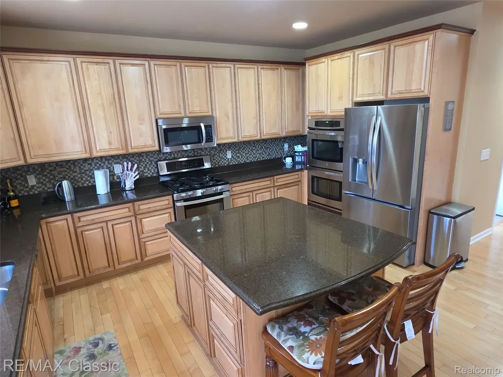 14215 Red Oak Drive Van Buren Charter Township MI 48111