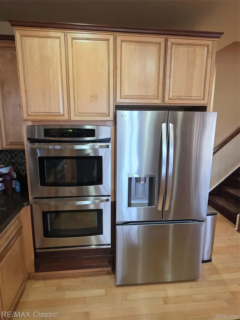 14215 Red Oak Drive Van Buren Charter Township MI 48111