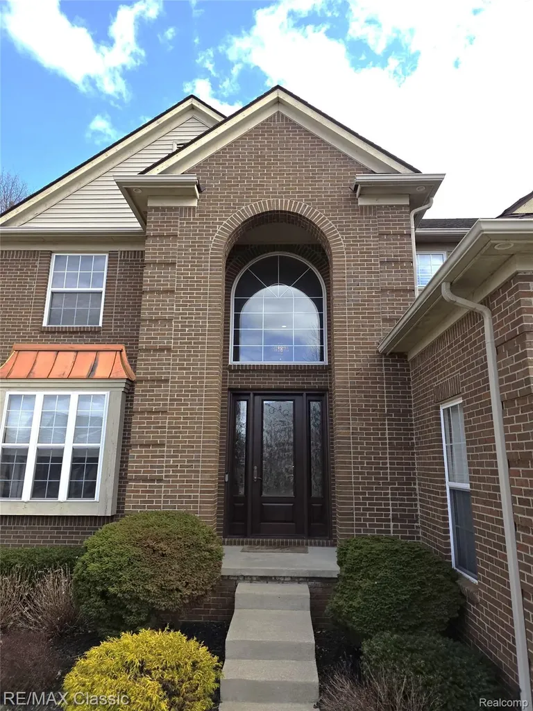 14215 Red Oak Drive Van Buren Charter Township MI 48111