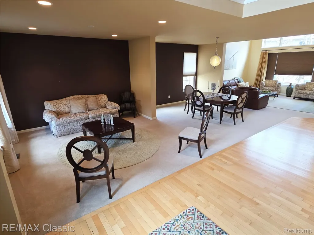 14215 Red Oak Drive Van Buren Charter Township MI 48111